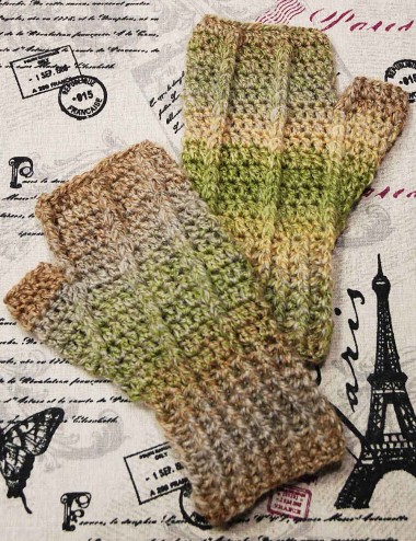 Handmade knitted gloves -...